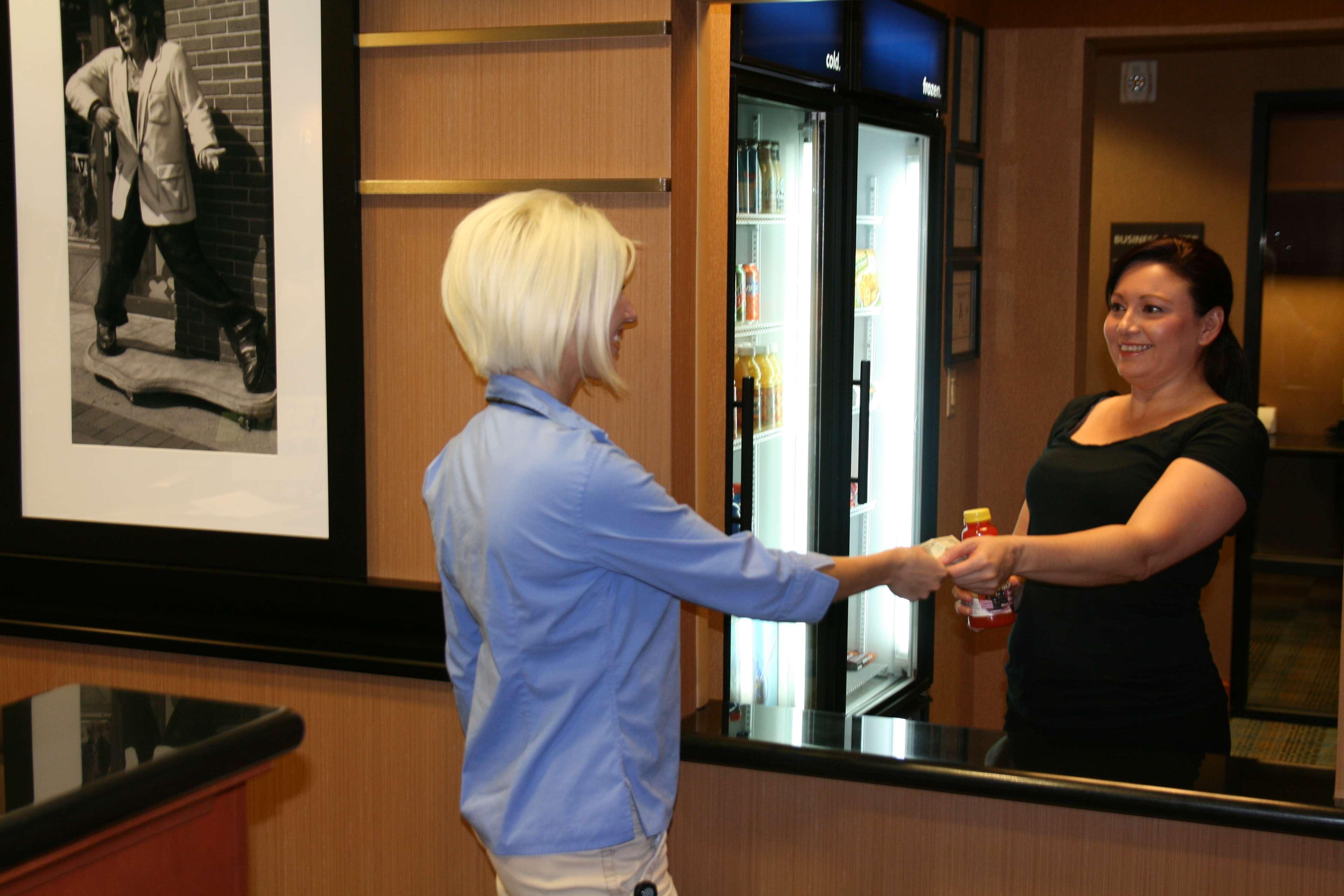 Hampton Inn Las Vegas/North Speedway Extérieur photo