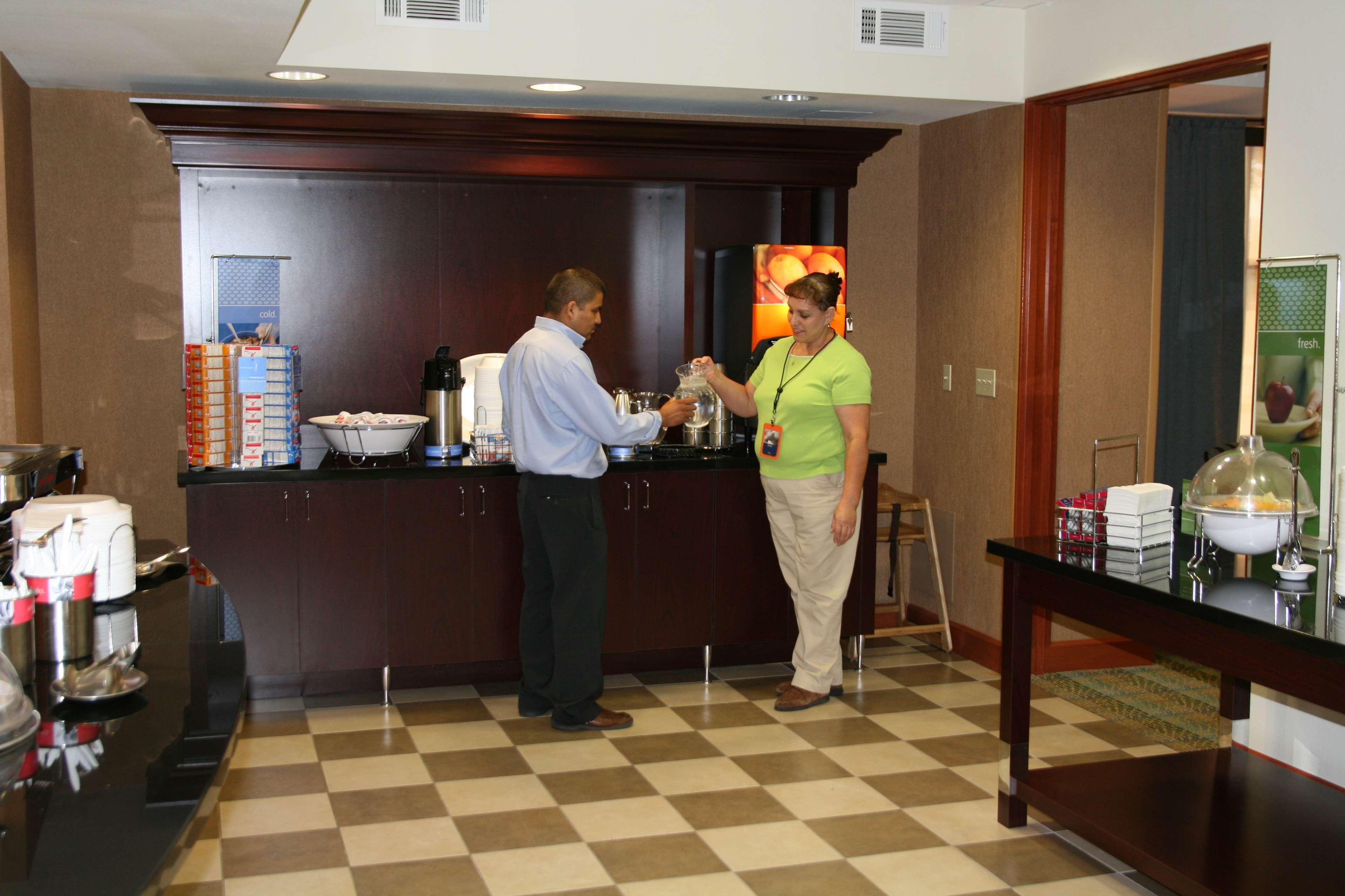 Hampton Inn Las Vegas/North Speedway Extérieur photo